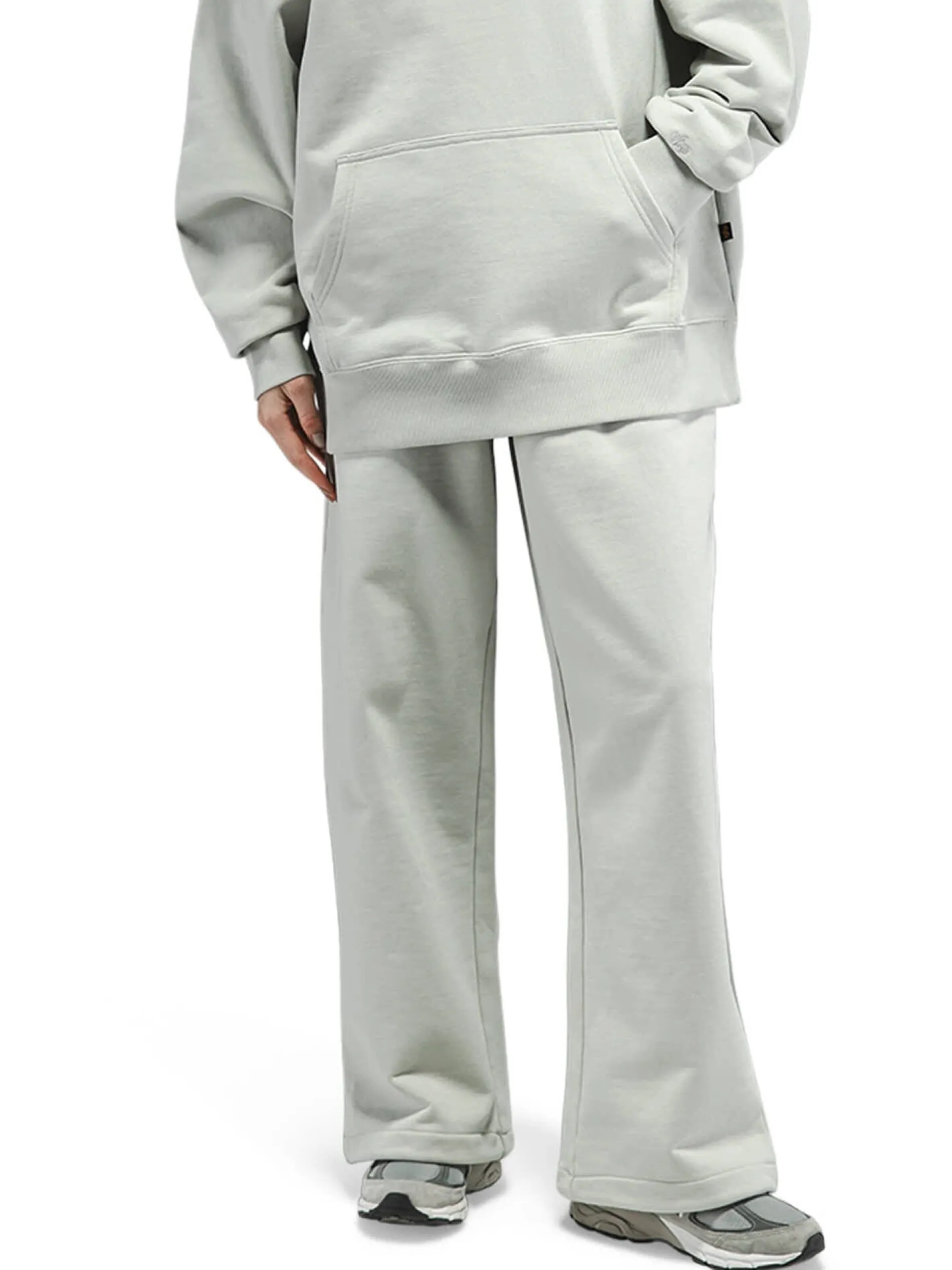 ESSENTIAL FRENCH TERRY SWEATPANT