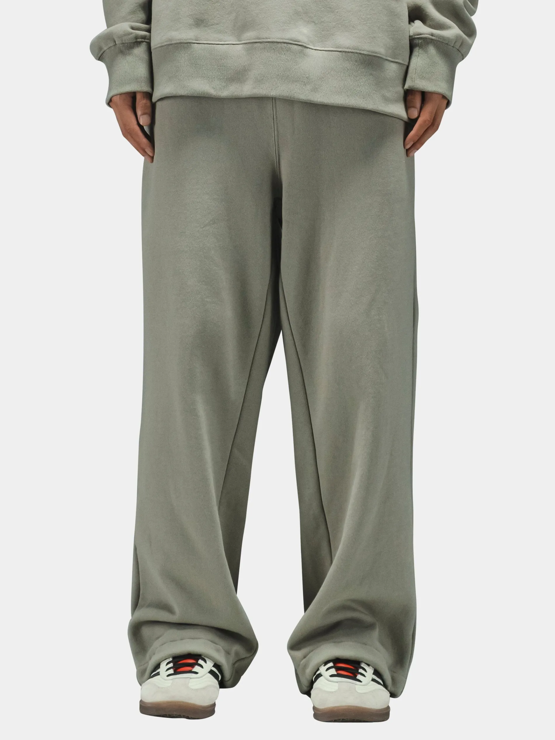 ESSENTIAL SWEATPANTS (SEASONAL)