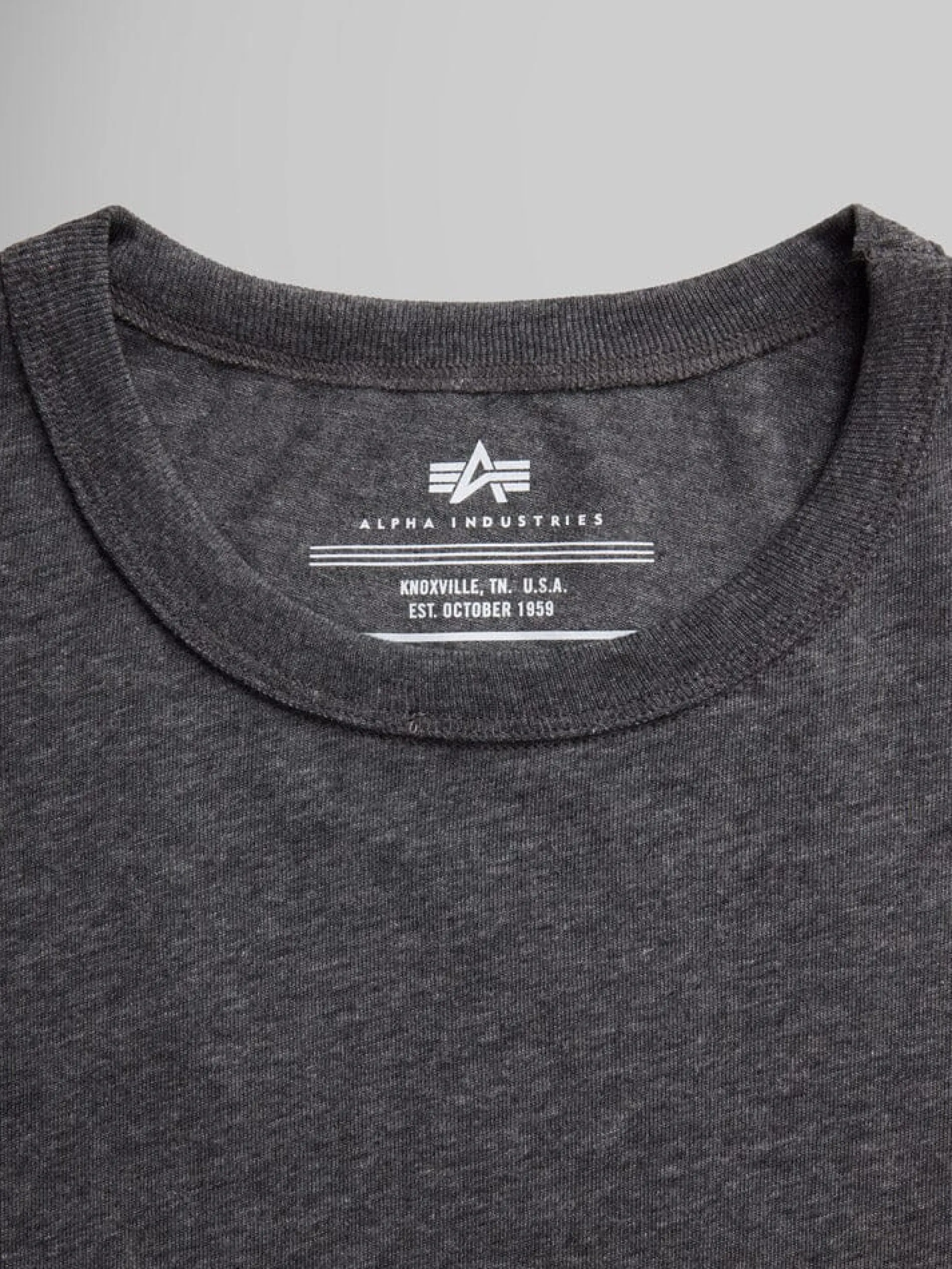 ESSENTIAL TEE