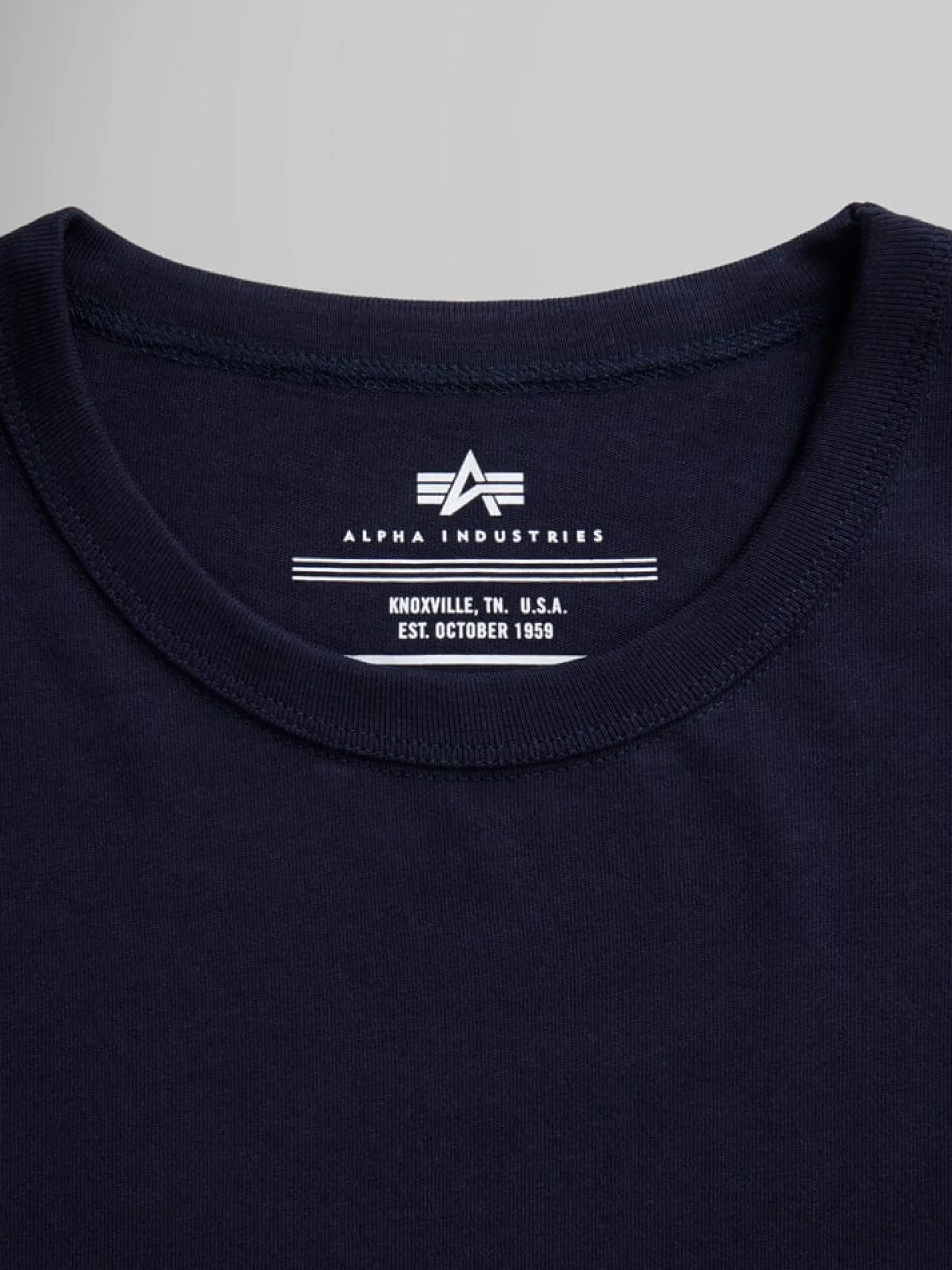 ESSENTIAL TEE