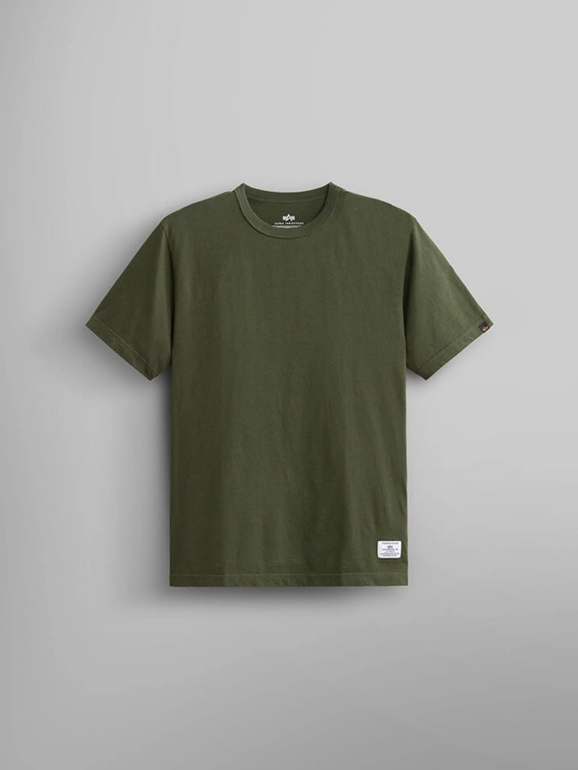 ESSENTIAL TEE