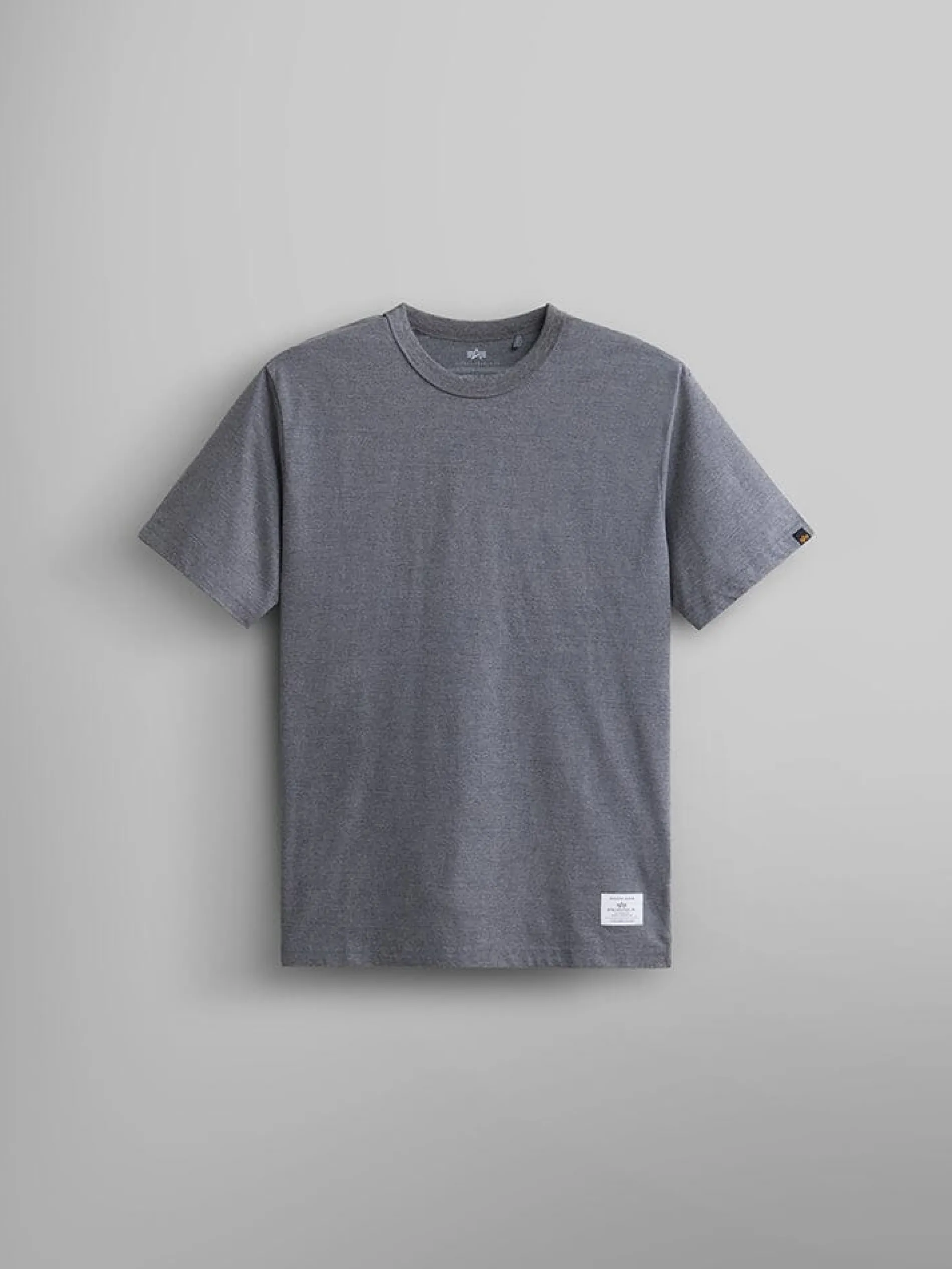 ESSENTIAL TEE