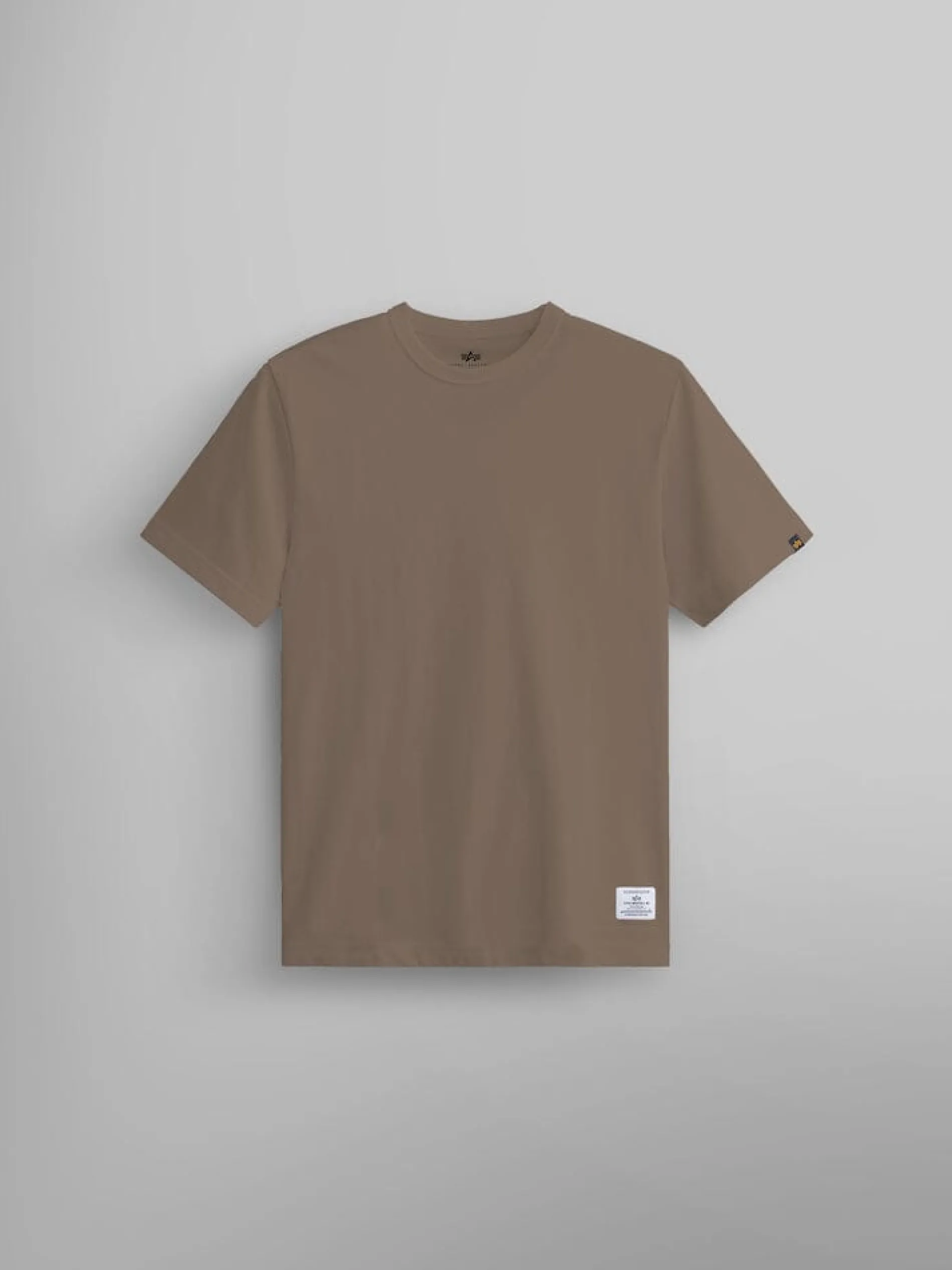 ESSENTIAL TEE