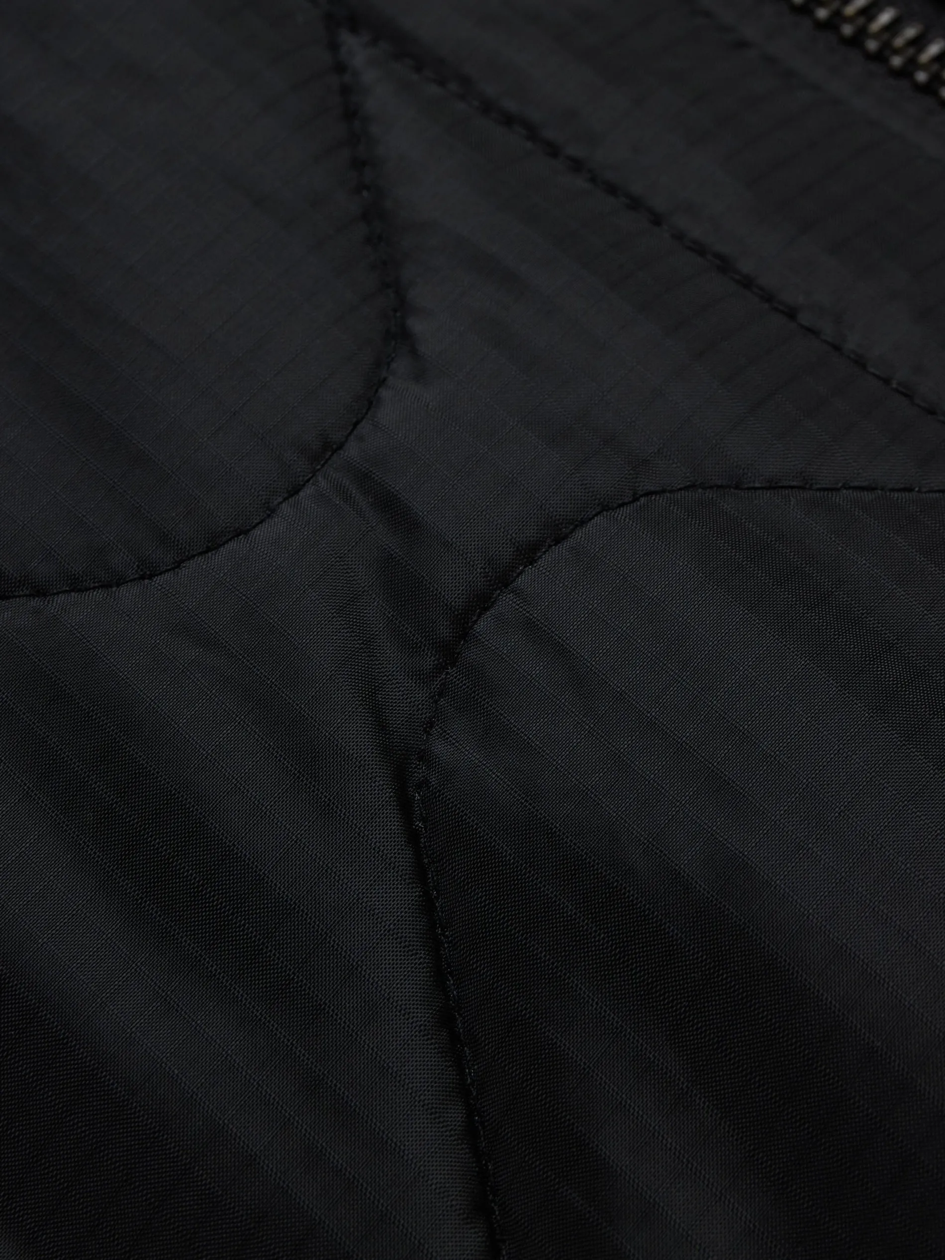 L-2B RELAXED QUILTED FLIGHT JACKET