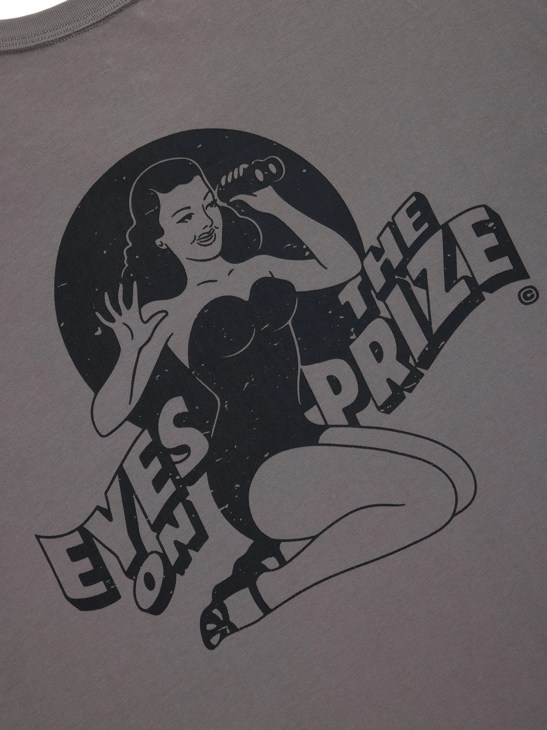 RELAXED EYES ON THE PRIZE TEE