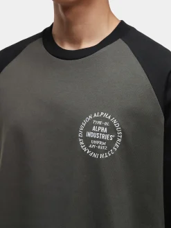 UNFRM LONG-SLEEVED RAGLAN T-SHIRT